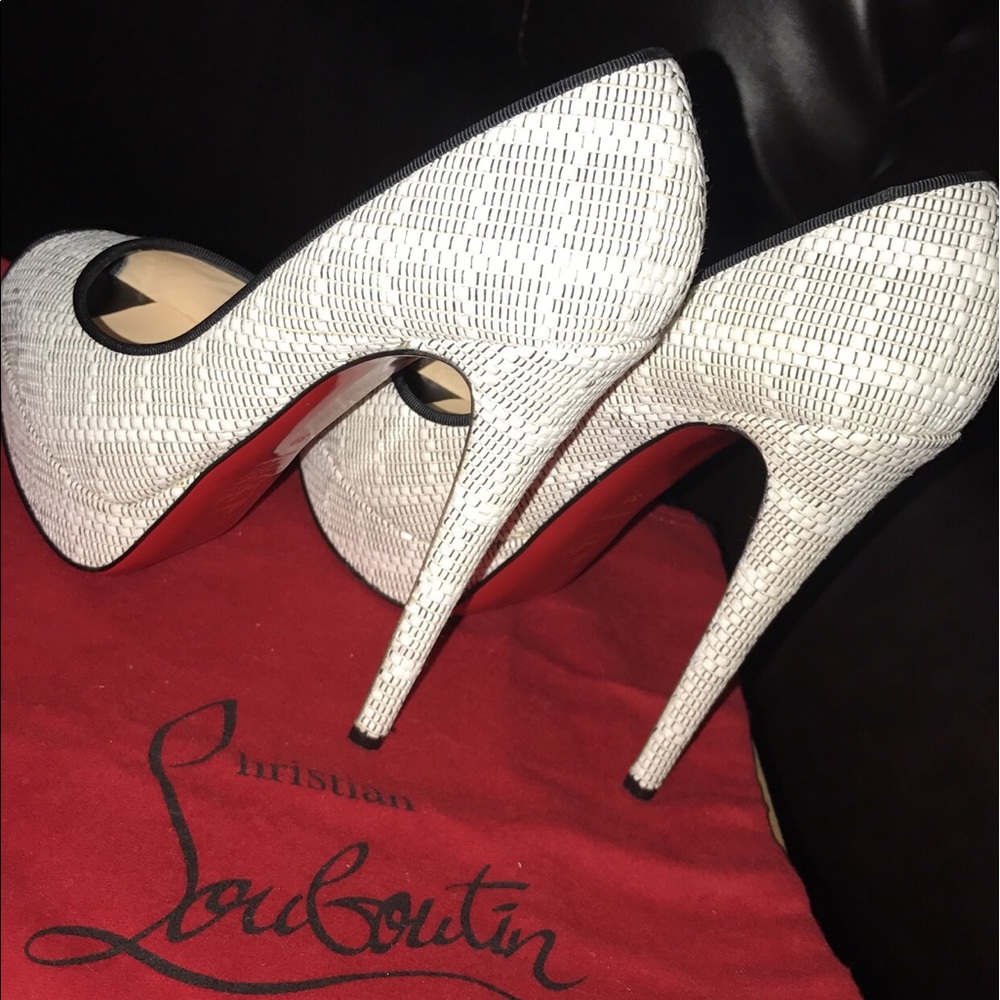 Christian Louboutin Lady Peep❤️ - Picture 4 of 6
